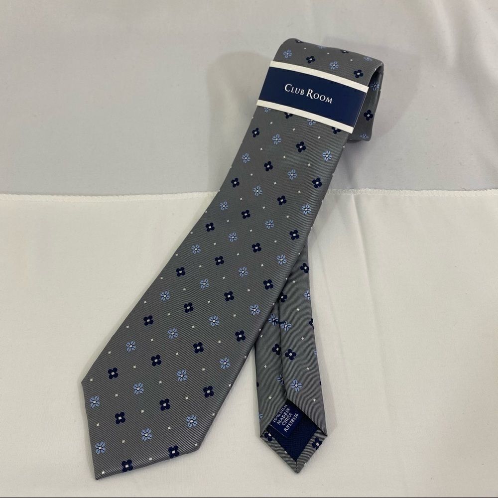 Club Room Men’s Tie Gray with Flowers